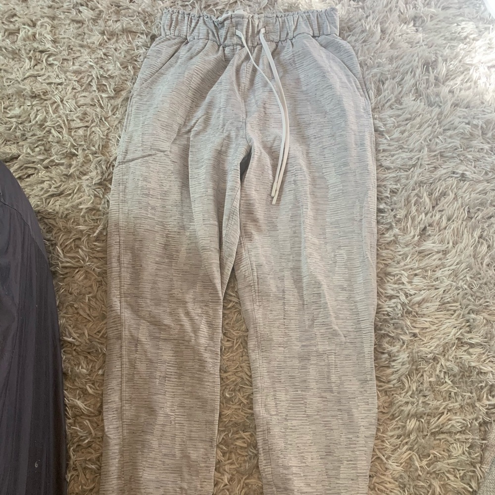 Lululemon joggers